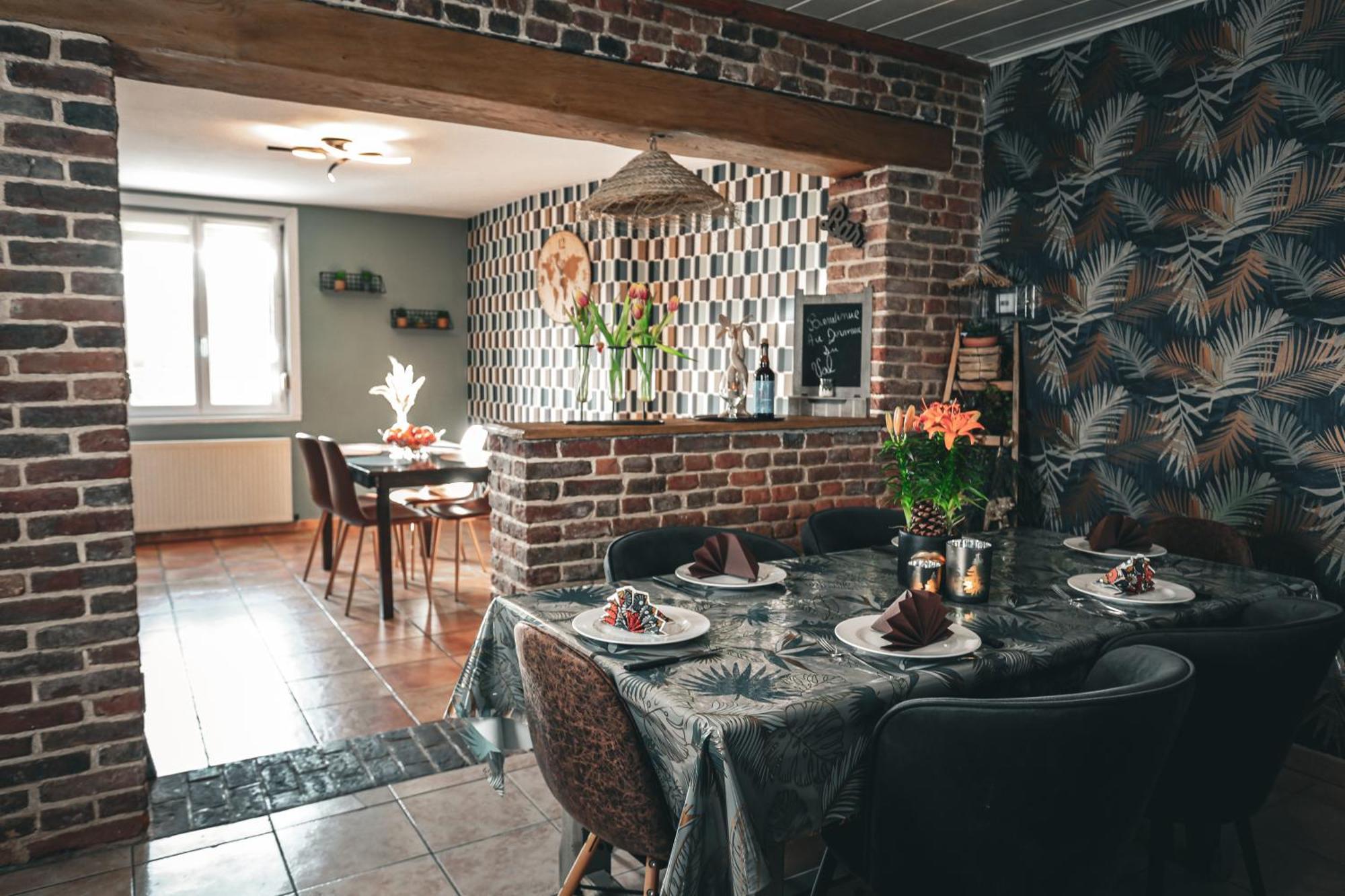 Gite , Au Dormeur Du Val Vireux-Wallerand Eksteriør billede